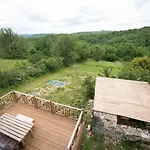 Lot En Dock 3 Atypiques Et Ecologiques En Vallee De La Dordogne Lejlighed