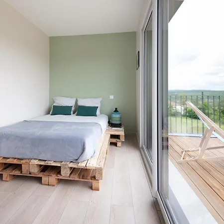 Apartamento Lot En Dock 3 Atypiques Et écologiques En Vallée De La Dordogne Souillac