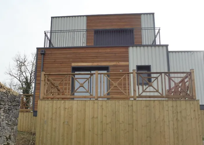 Lot En Dock 3 Atypiques Et Ecologiques En Vallee De La Dordogne *