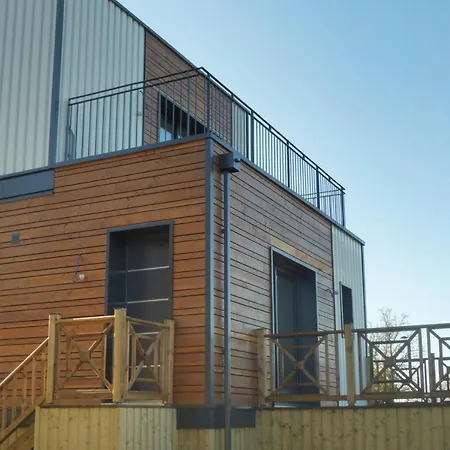 Lot En Dock 3 Atypiques Et Ecologiques En Vallee De La Dordogne