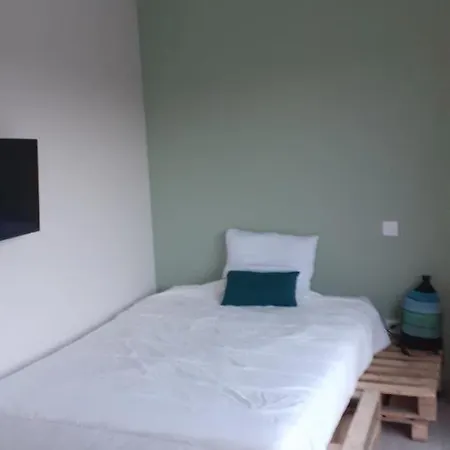 Apartment Lot En Dock 3 Atypiques Et Ecologiques En Vallee De La Dordogne Souillac