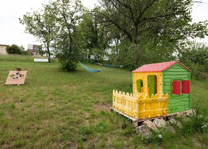 Lot En Dock 3 Atypiques Et Ecologiques En Vallee De La Dordogne Daire *
