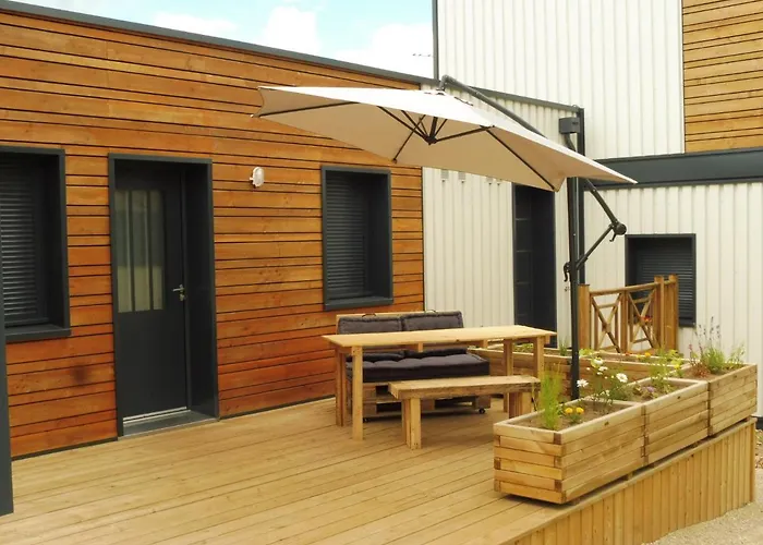 Daire Lot En Dock 3 Atypiques Et Ecologiques En Vallee De La Dordogne Souillac